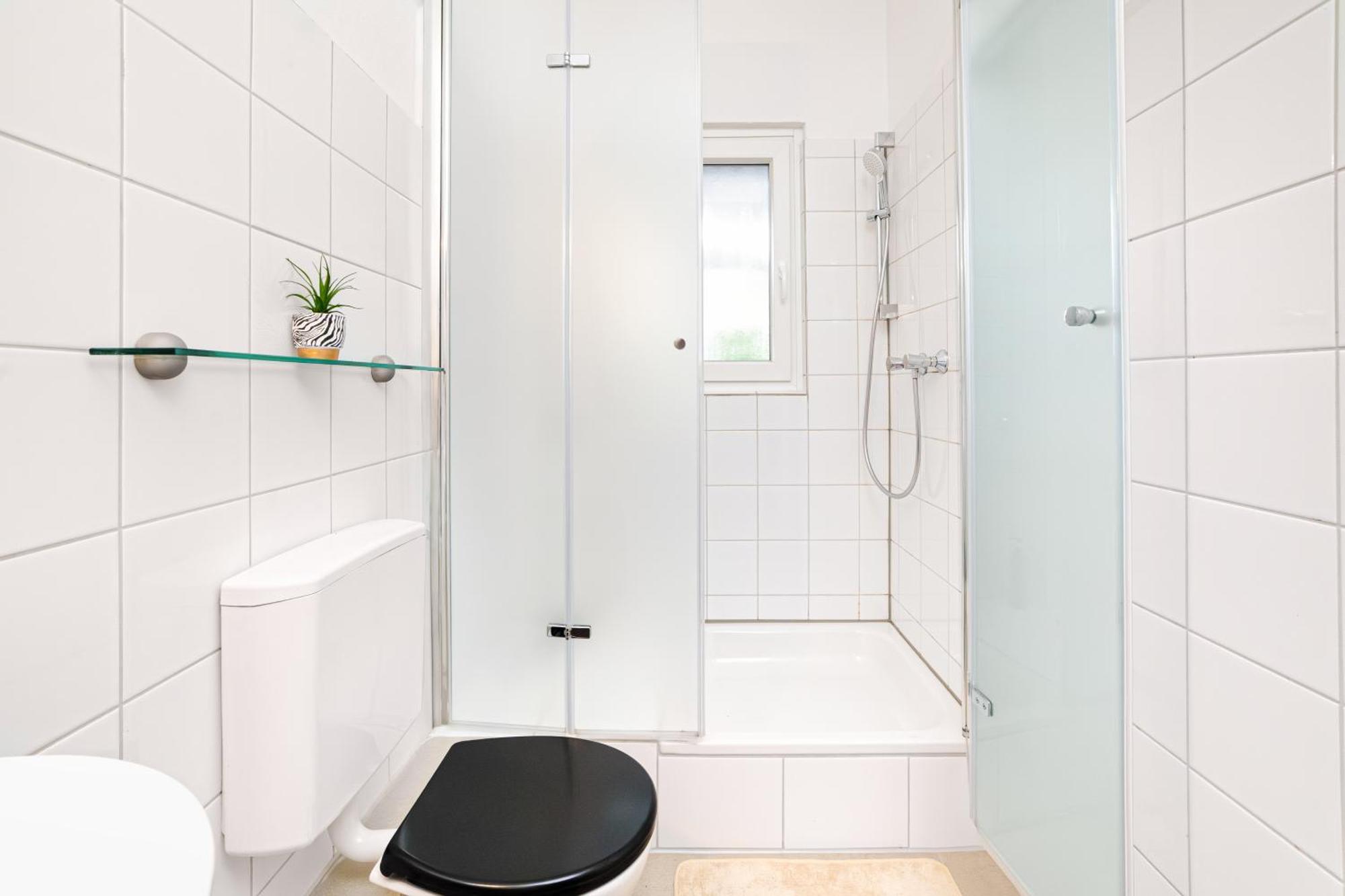 Smart Home - Essen - Perfect For 5 Guests! Central - Balcony - Netflix - Free Parking Zone Exterior photo